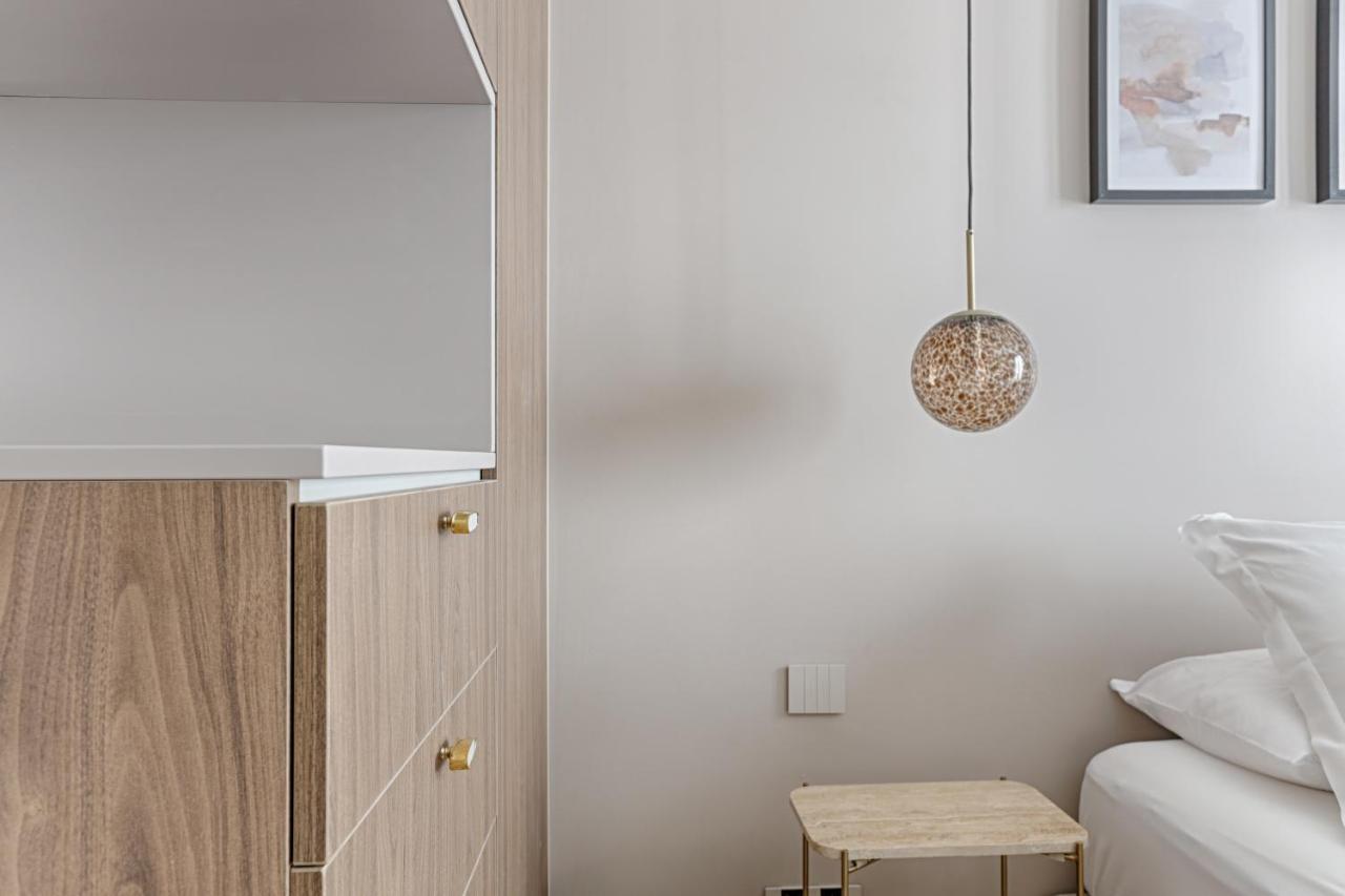 Unique Luxury Parisian Flat 2Br/6P -Champs Elysees ภายนอก รูปภาพ