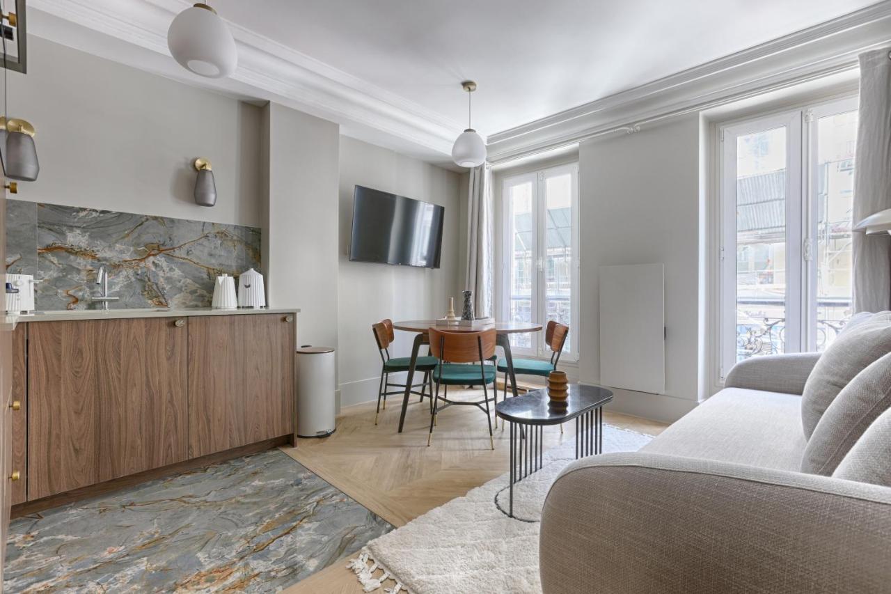Unique Luxury Parisian Flat 2Br/6P -Champs Elysees ภายนอก รูปภาพ