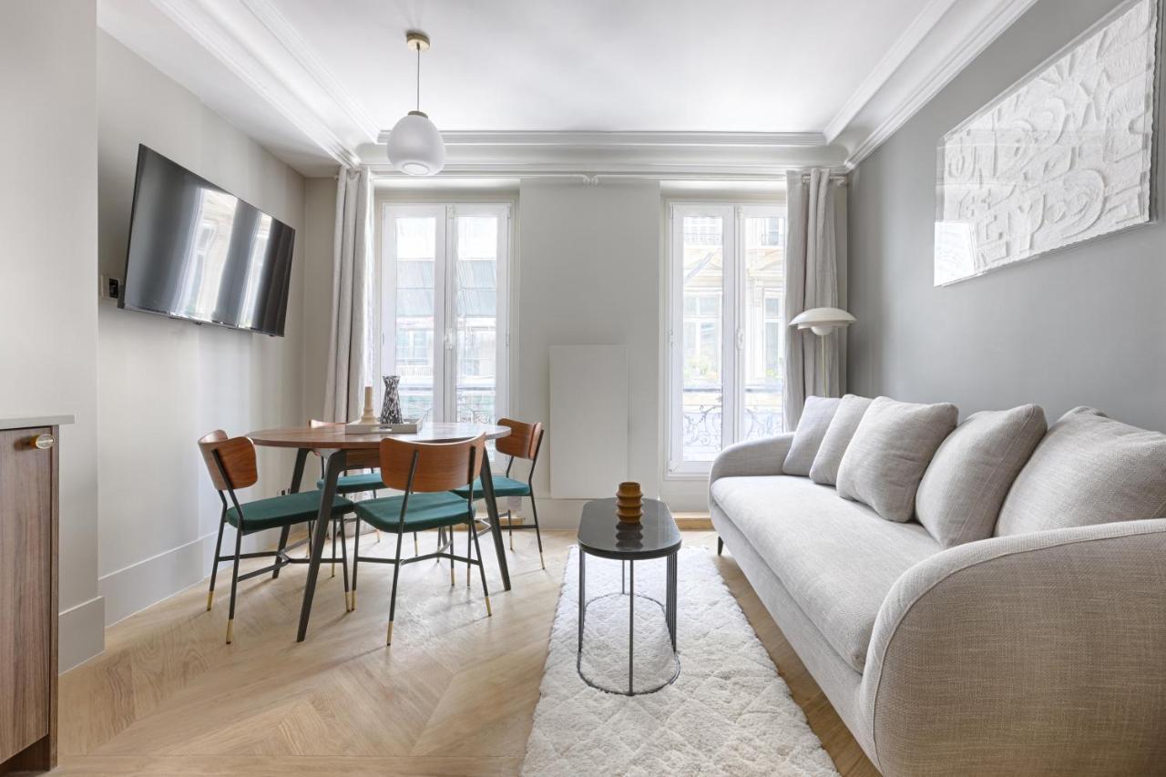 Unique Luxury Parisian Flat 2Br/6P -Champs Elysees ภายนอก รูปภาพ