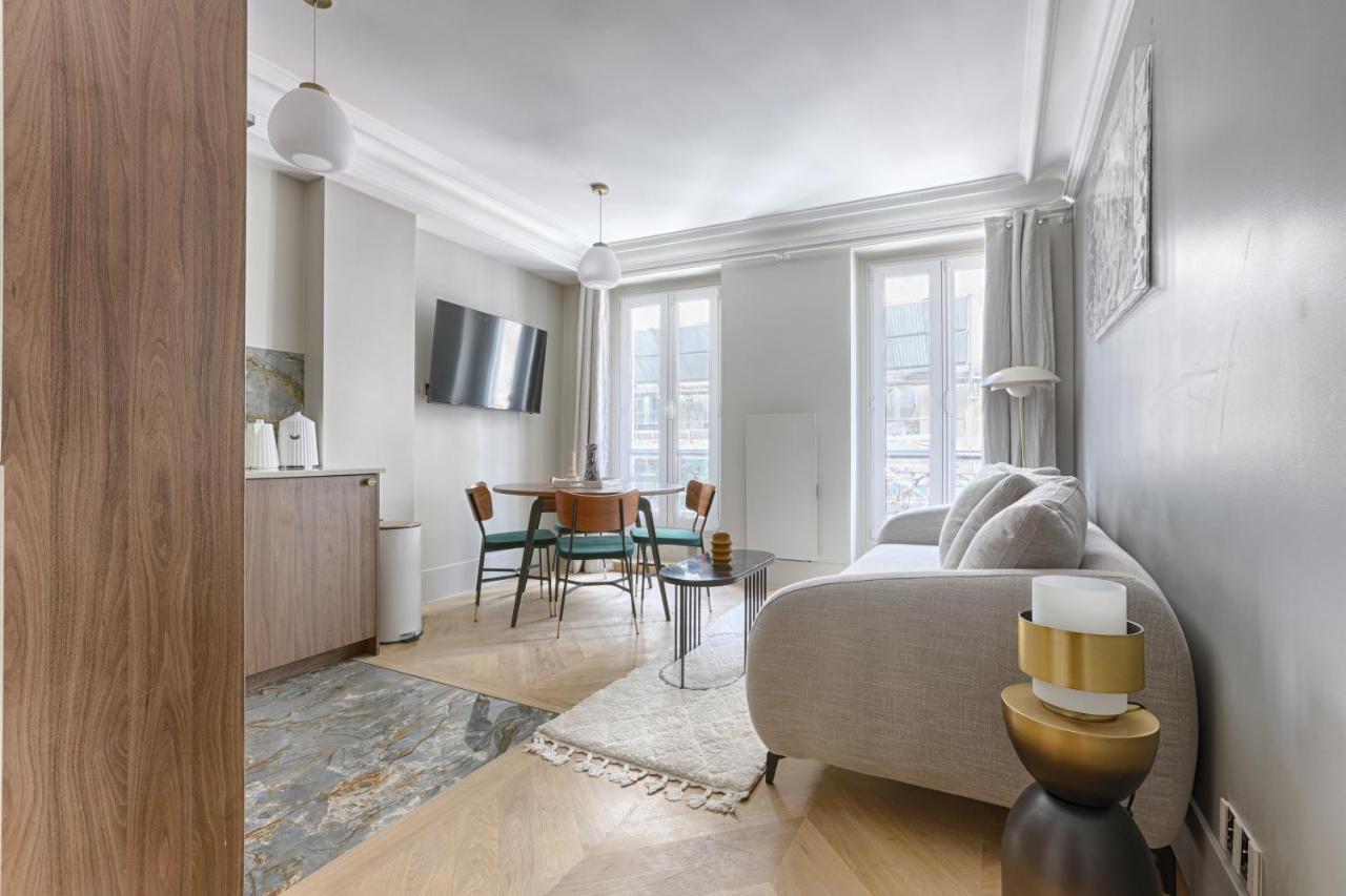 Unique Luxury Parisian Flat 2Br/6P -Champs Elysees ภายนอก รูปภาพ