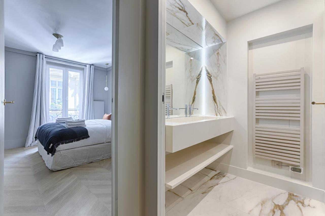 Unique Luxury Parisian Flat 2Br/6P -Champs Elysees ภายนอก รูปภาพ