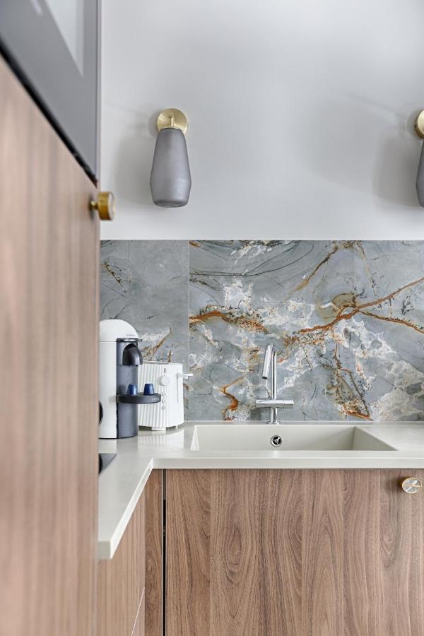 Unique Luxury Parisian Flat 2Br/6P -Champs Elysees ภายนอก รูปภาพ
